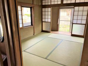 1930s wood house, 16-min walk to station, Shimane