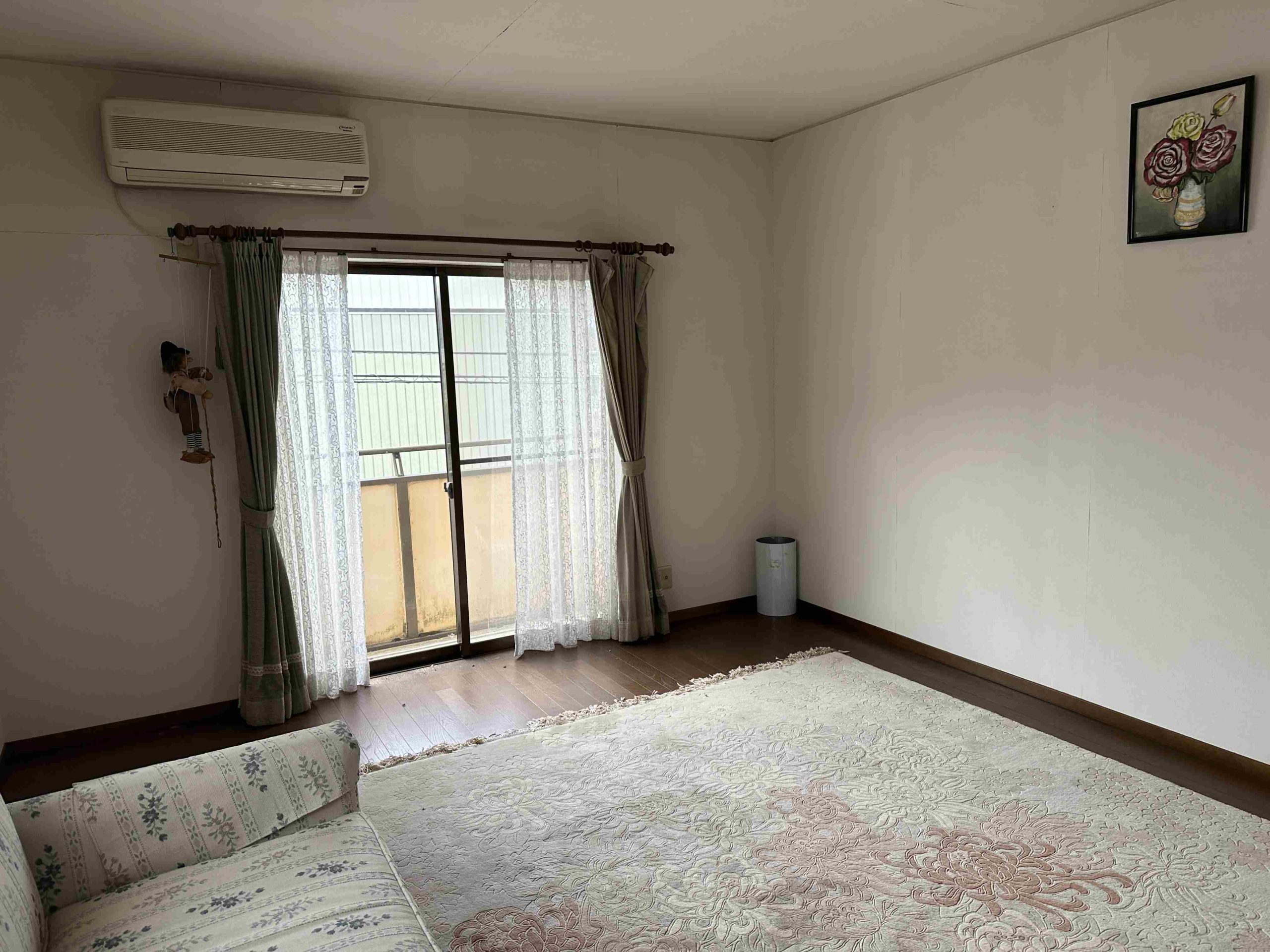 1990s wood house, 18-min walk to station, Gifu