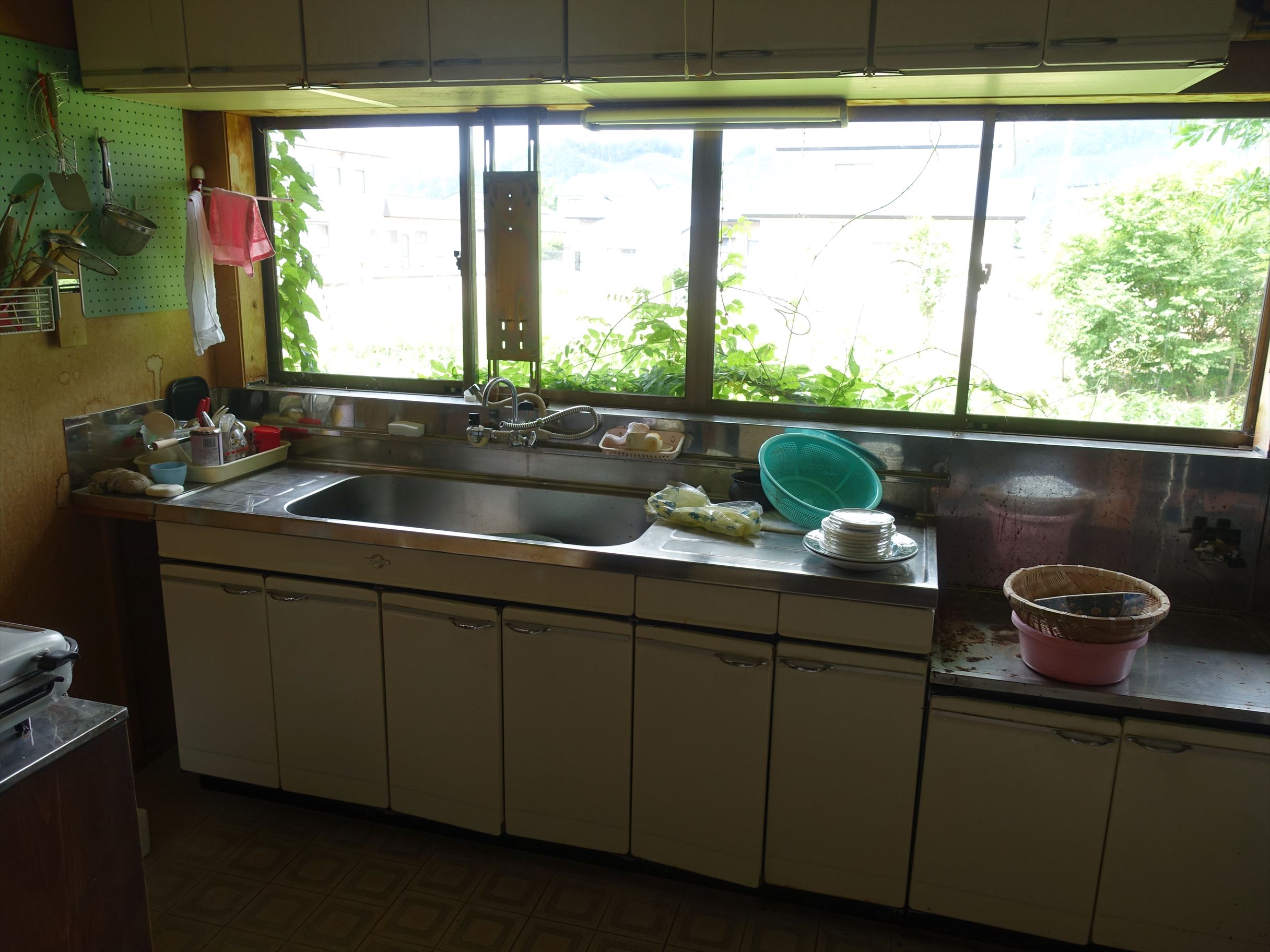 Wood house on a large plot in Akita