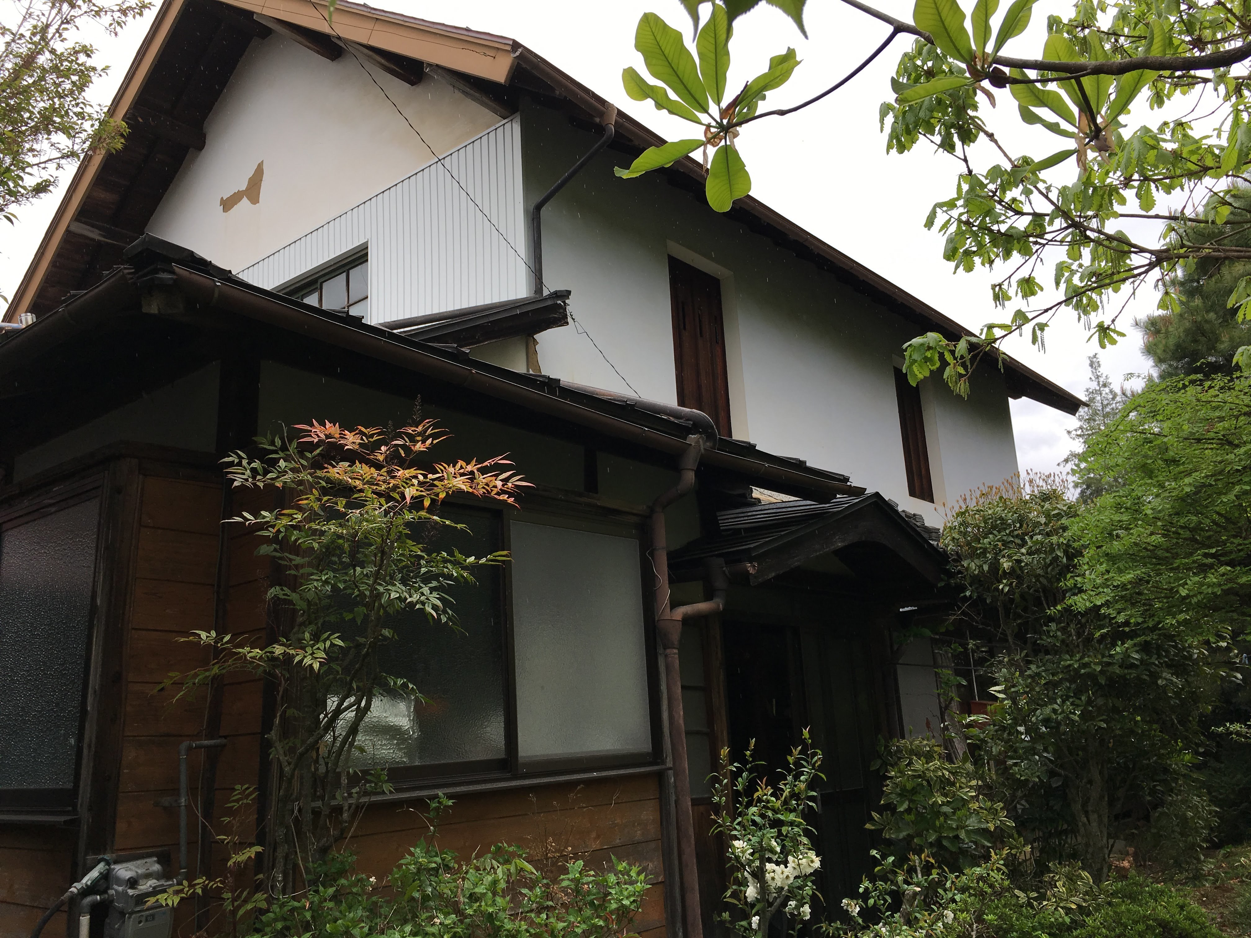1910s wood house on a large plot in Nagano