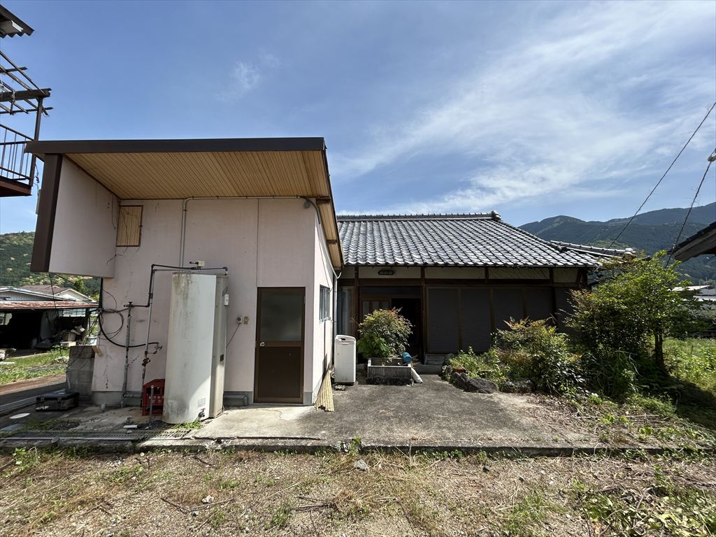 1950s wood house in Mie