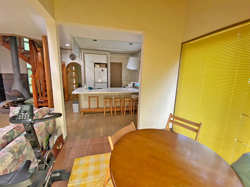 1990s wood house on a large plot in Nagano