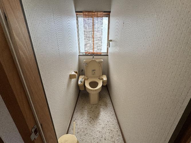 1970s wood house, 11-min walk to station, Tokamachi, Niigata