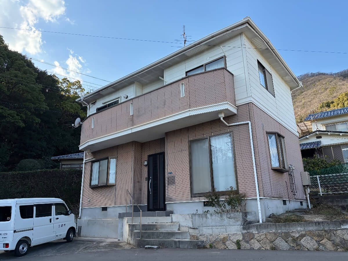 1990s wood house, 20-min walk to station, Hiroshima