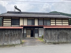1860s wood house on a large plot in Nagano