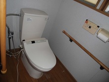 1970s wood house, 4-min walk to station, Akita