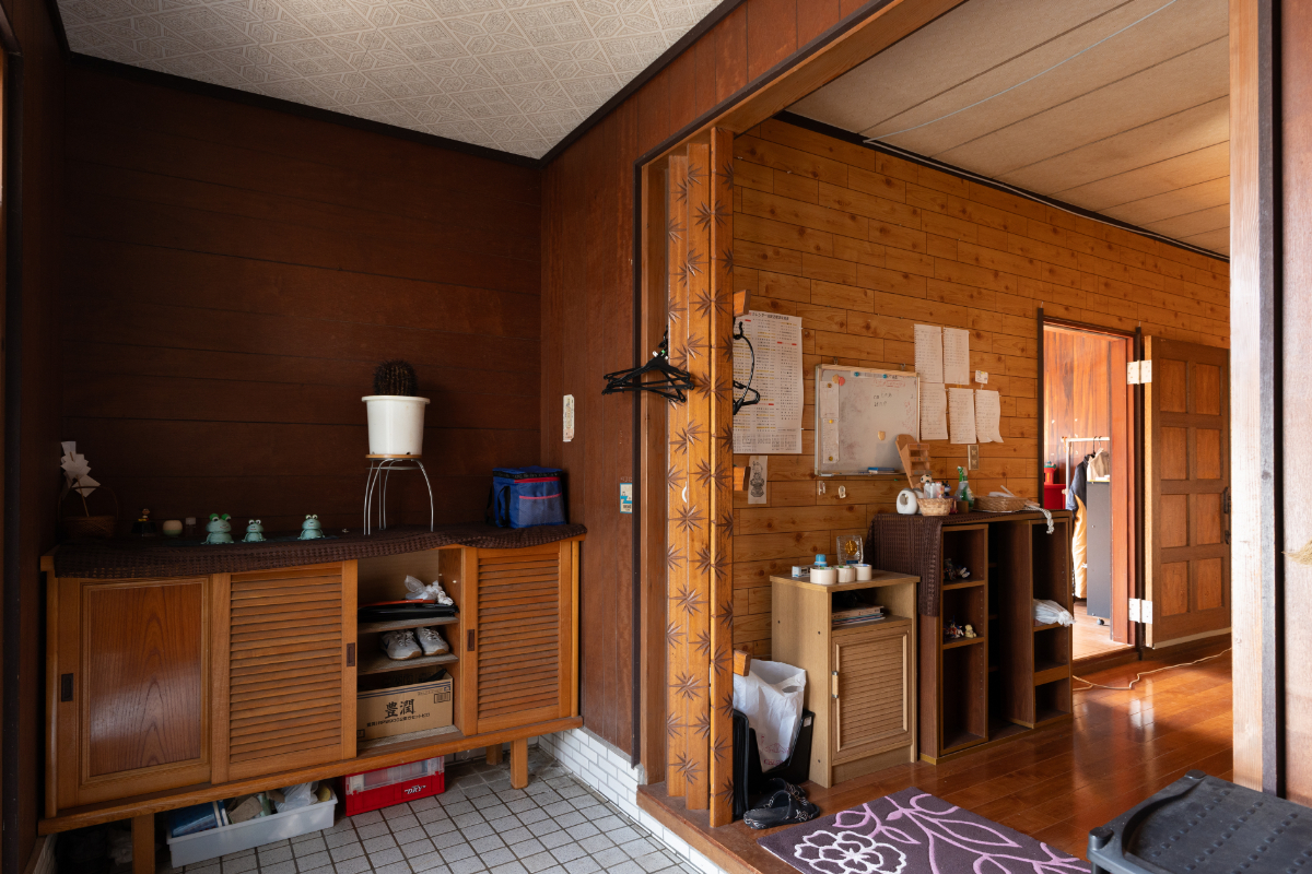 1970s wood house, 2-min walk to station, Yamagata