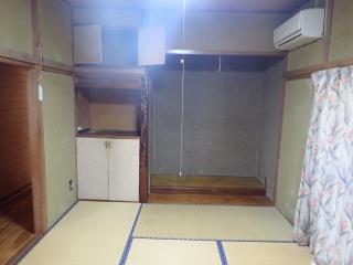 1970s wood house in Oita