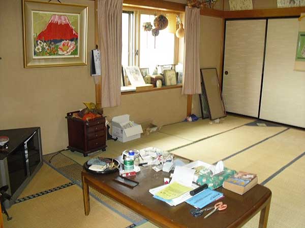 1970s wood house on a large plot in Iwate