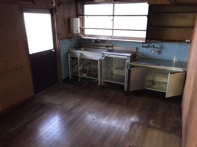 Property (15) - Single-story house 400 meters from the nearest station