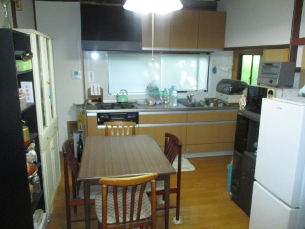 1950s wood house on a large plot in Okayama