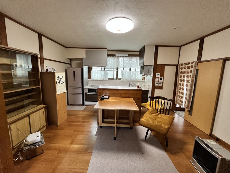 1970s house, 1-min walk to station, Niigata
