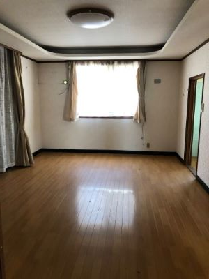 1970s wood house, 7-min walk to station, Hyogo
