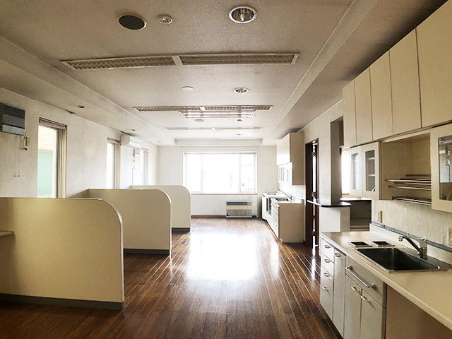 1990s wood house, 7-min walk to station, Aomori
