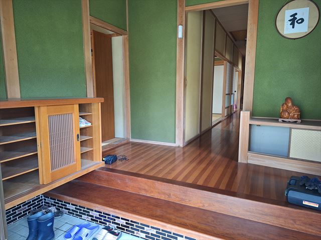 1980s wood house, 18-min walk to station, Yamaguchi