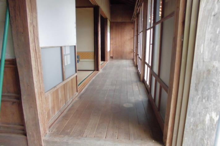 1970s wood house in Kamiokawachi, Izumi