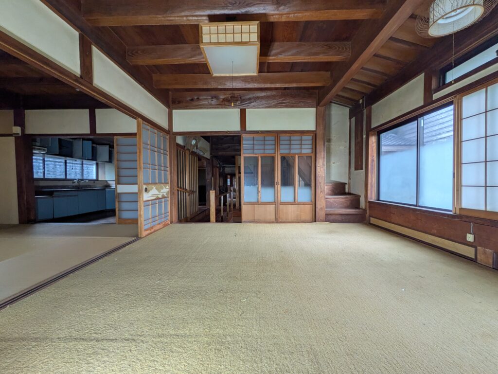 1950s wood house near the coast in Amino, Kyotango