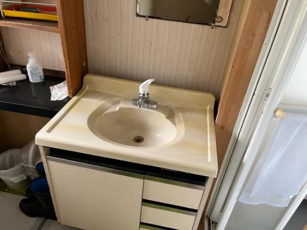 Quiet residential neighborhood! Facilities include city gas, propane, and municipal water.