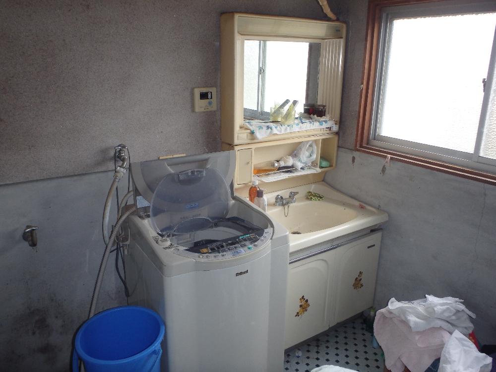 1970s concrete house in Kagawa