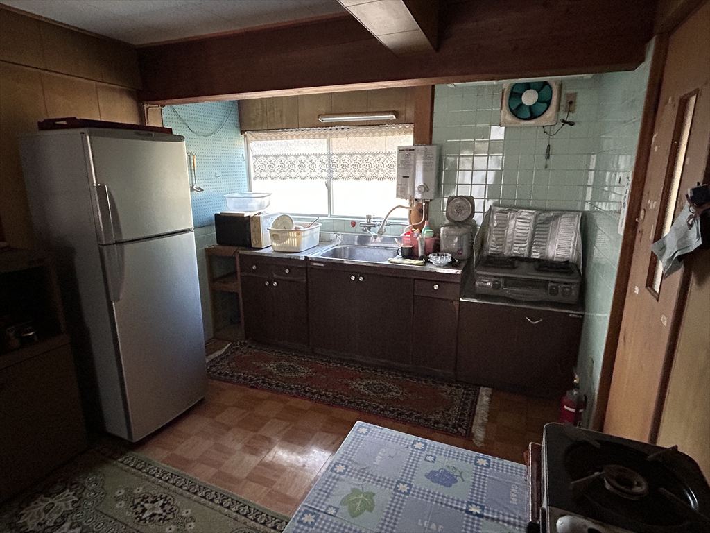 1910s wood house on a large plot in Mie