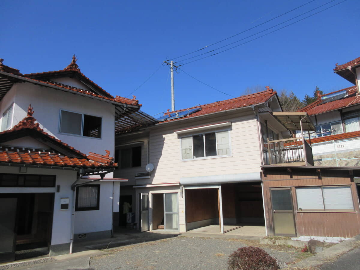 1960s wood house, 11-min walk to station, Hiroshima