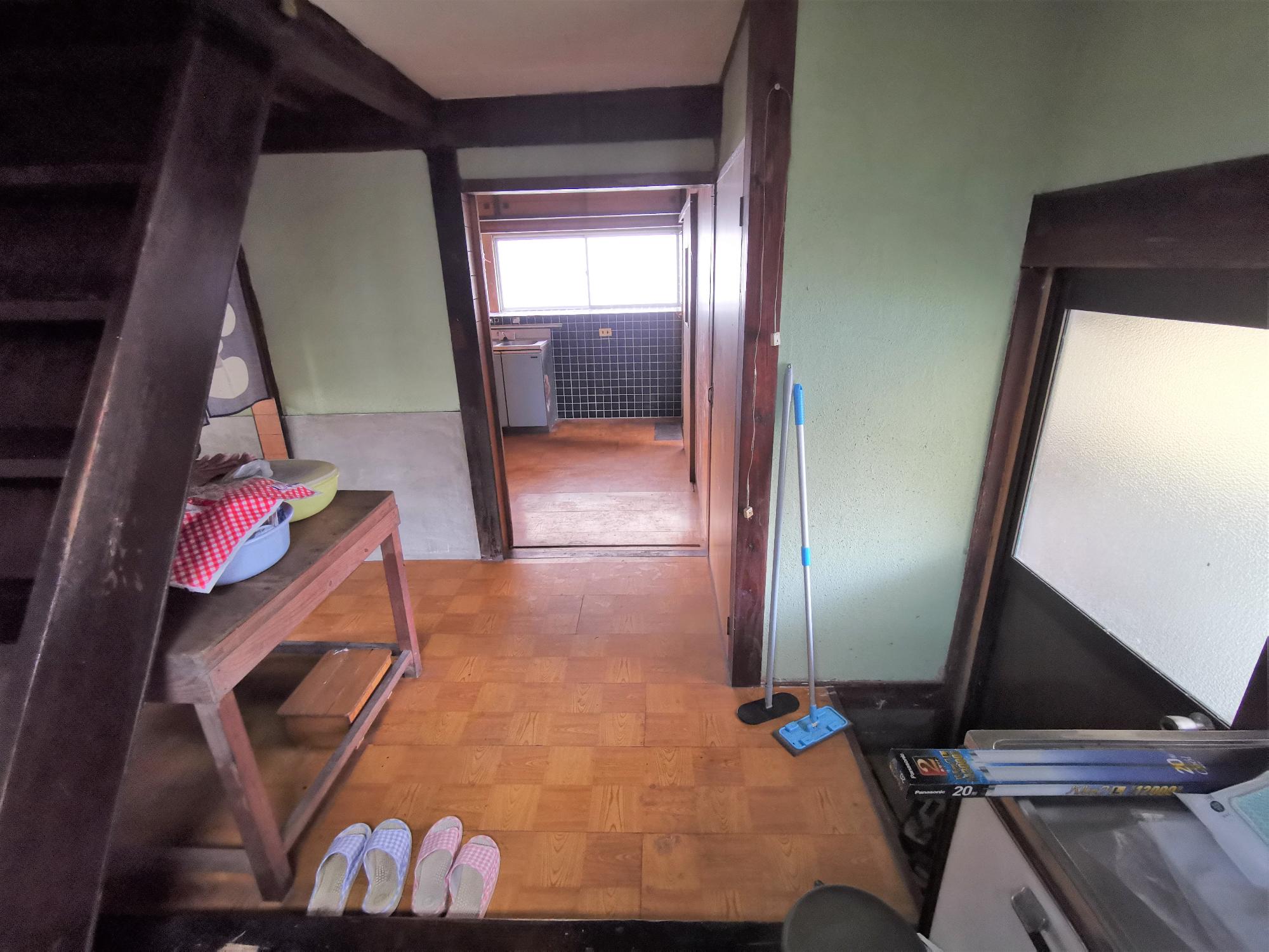 Wood house with outbuildings in Fukuoka