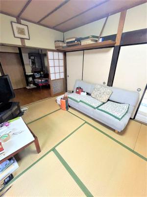 1970s wood house, 16-min walk to station, Shimane