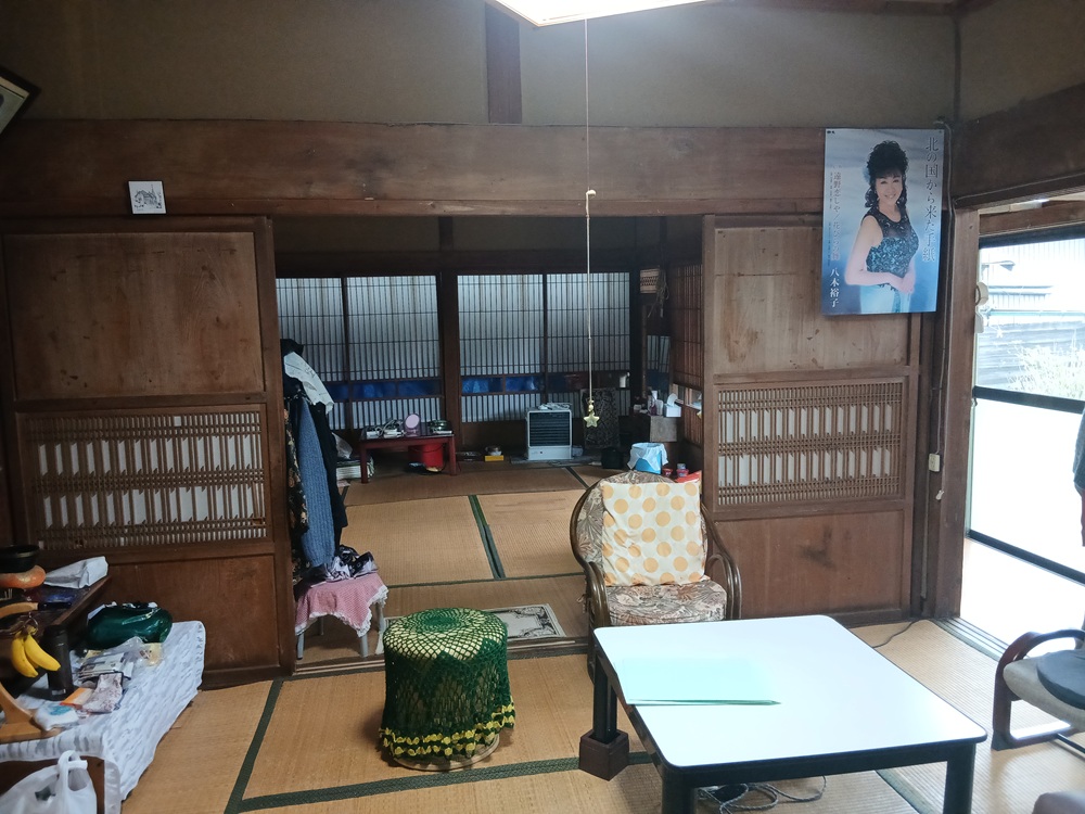 1940s wood house on a large plot in Iwate