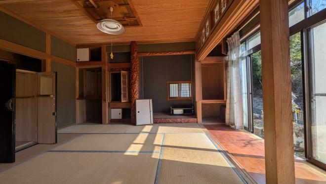 1980s wood house in Hioki, Kagoshima