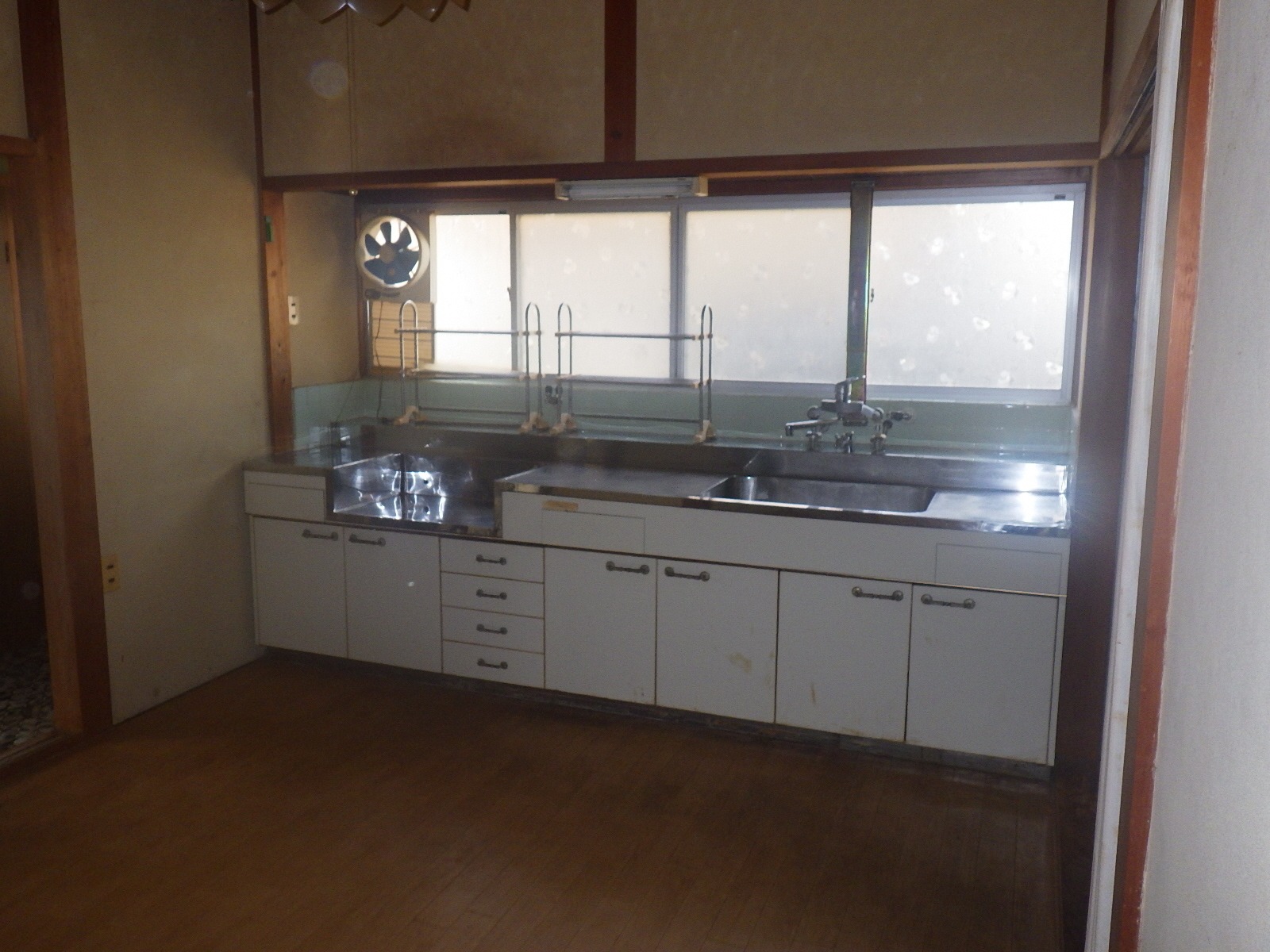 1970s wood house in Kochi