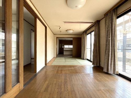 House for Sale 160 (North Division Zone 1)