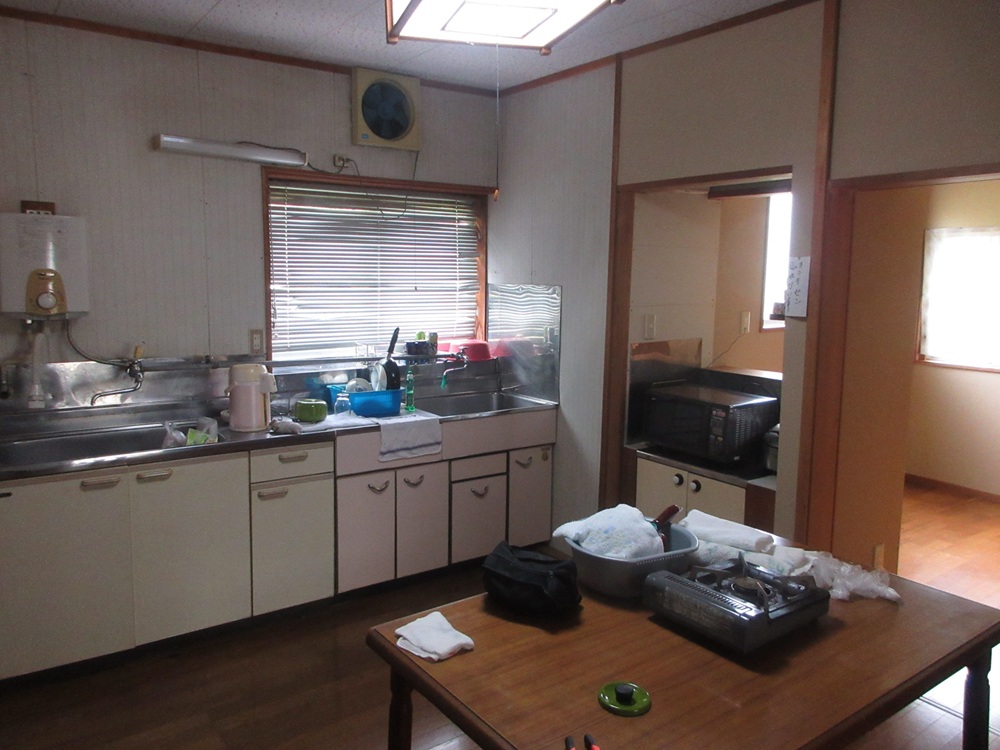 1950s wood house, 12-min walk to station, Iwate