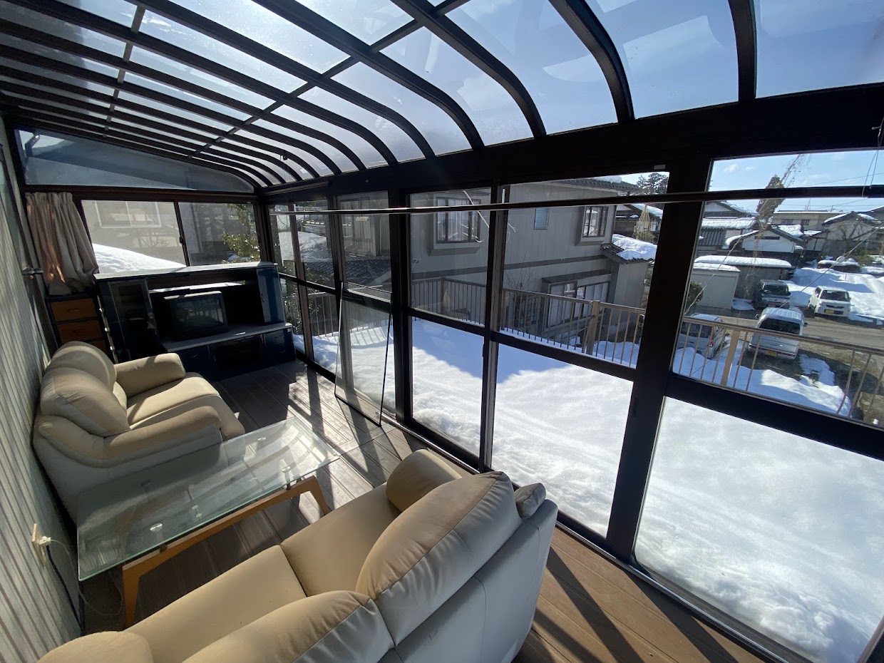 2000s wood house in Toyama