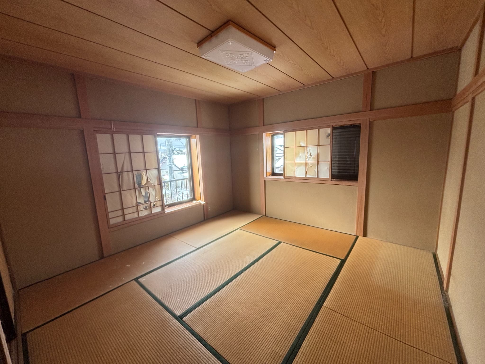 1980s wood house, 5-min walk to station, Iwate
