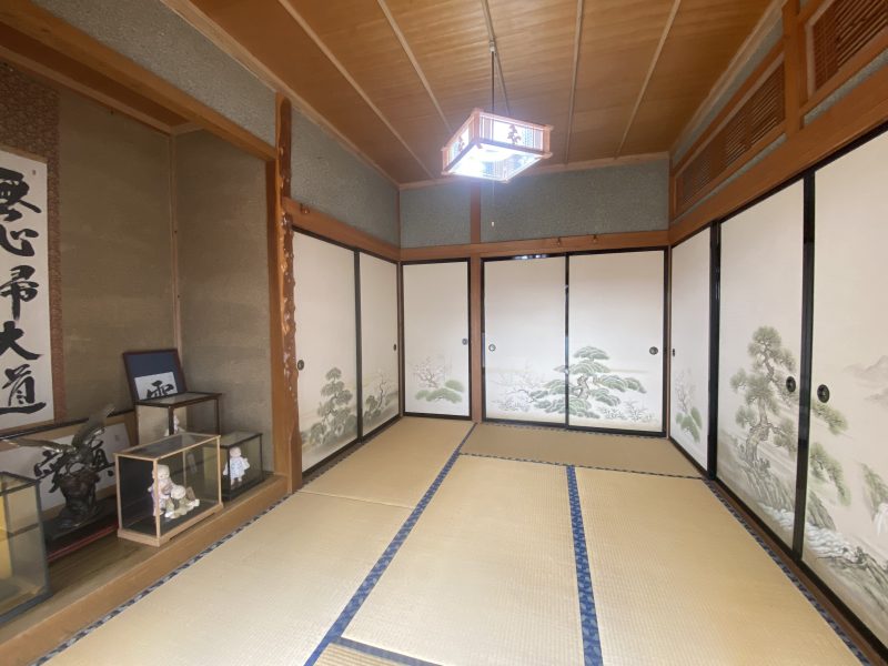1960s wood house on a large plot in Iwate