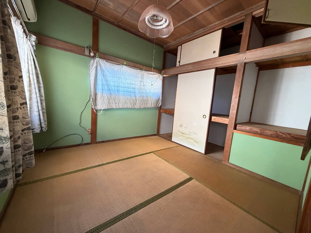 1980s wood house, 13-min walk to station, Hiroshima