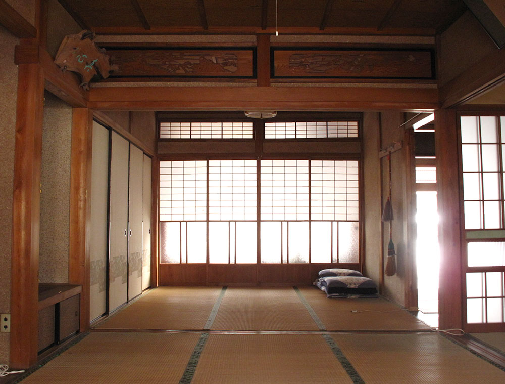 Wood house in Shiga