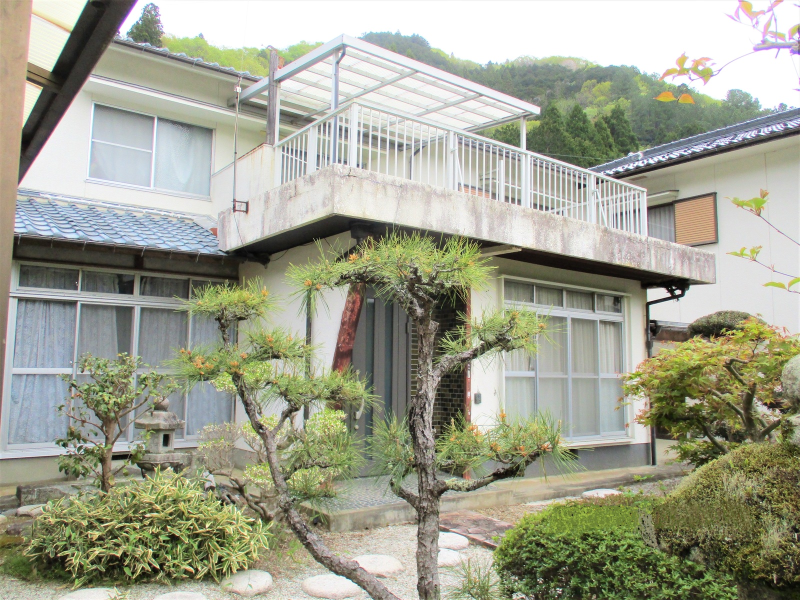 1970s wood house in Hyogo