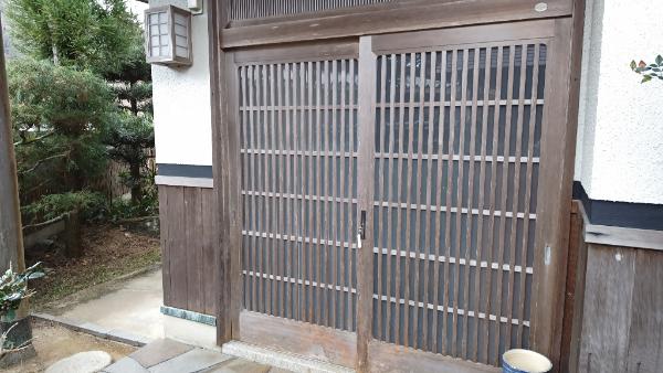 1970s wood house on a large plot in Hyogo