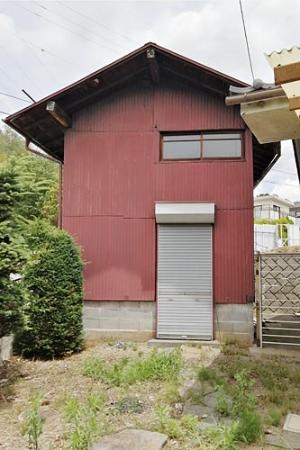 1970s house on a large plot in Komoro