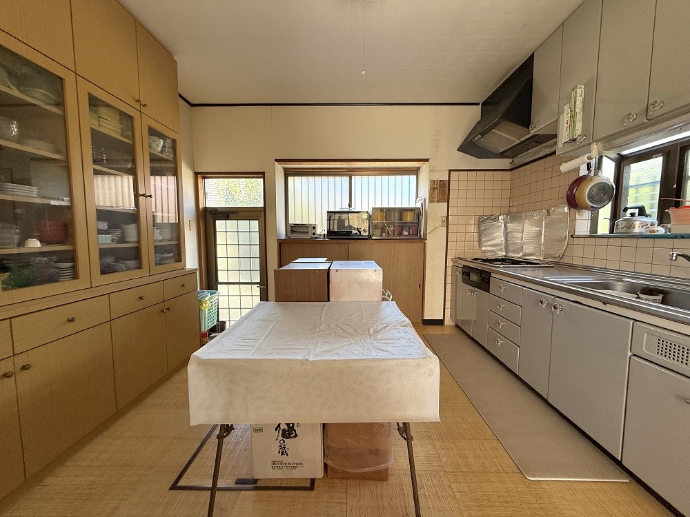 1990s wood house near the coast in Ibusuki, Kagoshima
