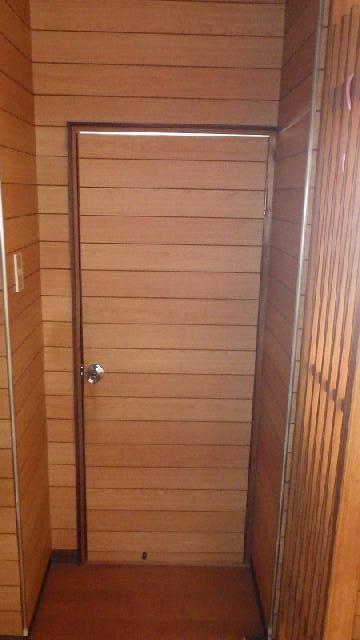 1970s wood house, 19-min walk to station, Nagasaki
