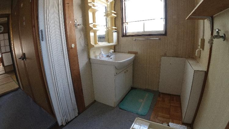 1960s wood house in Tokamachi, Niigata
