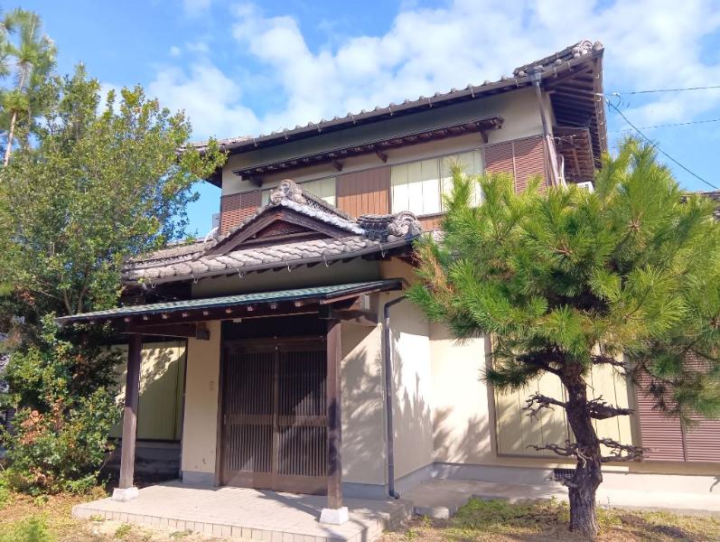 1980s wood house in Kagawa