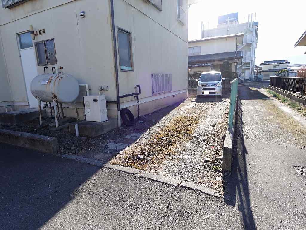 1980s steel-frame house, 17-min walk to station, Nagano
