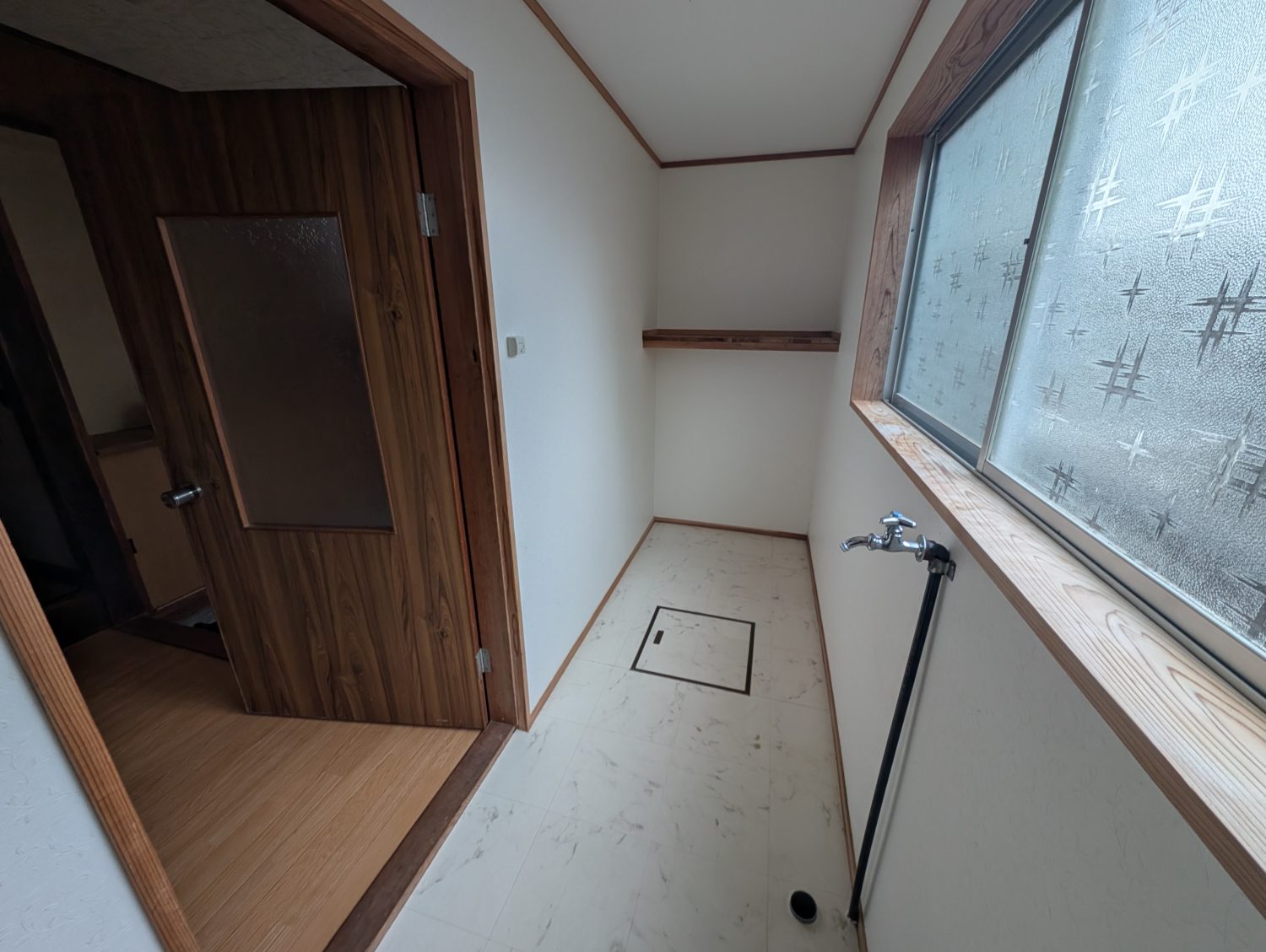 Wood house, 6-min walk to station, Hyogo
