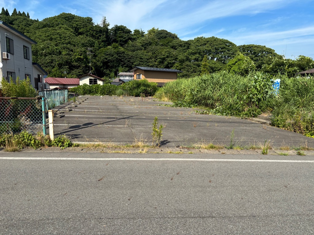 House, 7-min walk to station, Akita