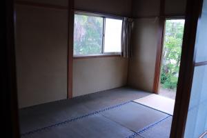 1970s wood house, 20-min walk to station, Miyagi