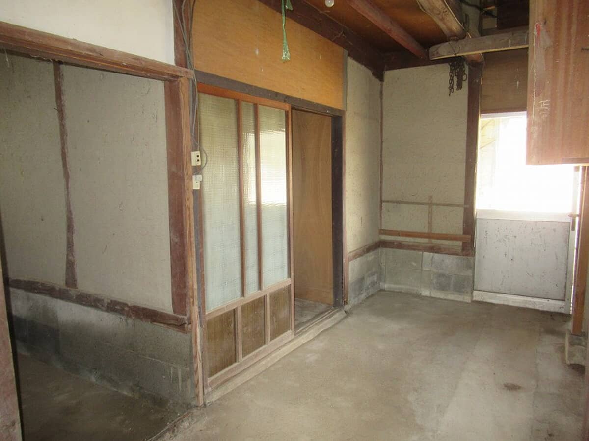 1970s wood house, 11-min walk to station, Hiroshima