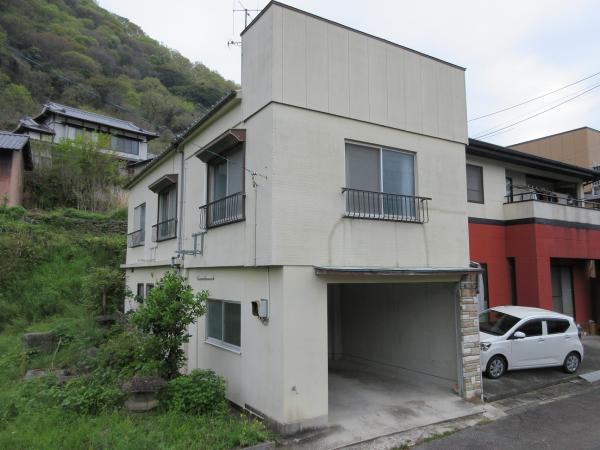1960s house, 8-min walk to station, Ehime